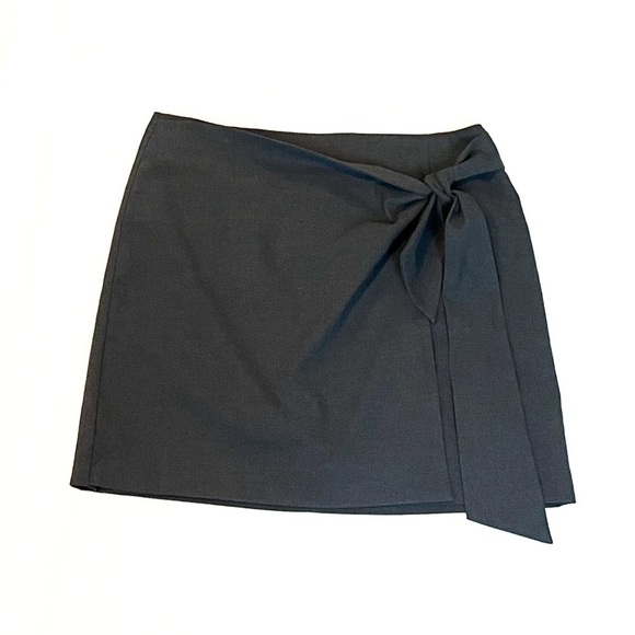 NWT LOFT A Line Wrap Mini Skirt Solid Gray Mid Rise Size 16 Bow Accent - Picture 1 of 8
